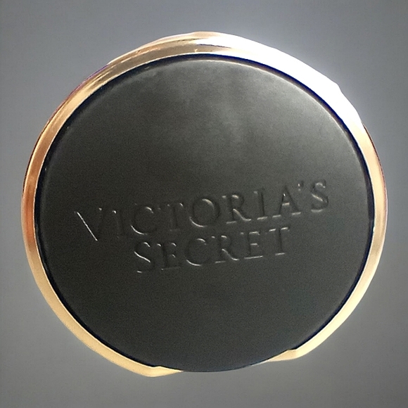 Victoria's Secret Love Spell Shimmer Body Lotion 💋 - Picture 2 of 5